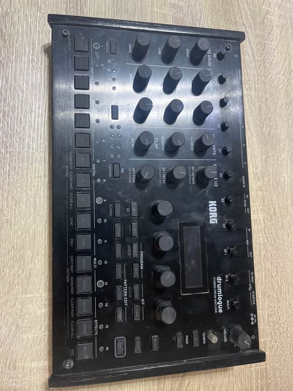 Korg Drumlogue Hybrid Drum Machine 2022 - Present - Black image 1