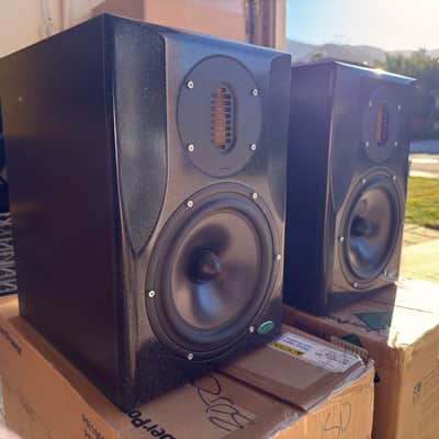 Unity Audio Super Rock Hi-FI 2-way active Studio Monitors Ribbon Tweeters image 2