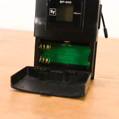 Electro-Voice (EV) R-300 Receiver w/ BP-300 Bodypack - Band C (NO PSU) CG010X0 image 11