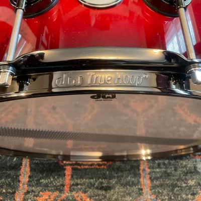 DW Collector’s Series Exotic 6.5 x 14 Snare Drum - Red to Candy Black Burst over Mapa Burl w/Black Nickel Hardware image 3