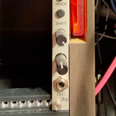 2hp Loop Eurorack Synthesizer Module - Silver image 1