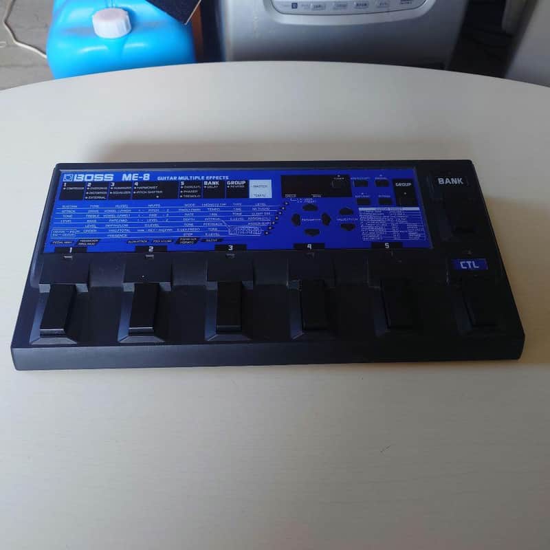 Boss ME-8