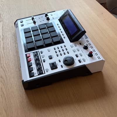 Akai MPC2500 S.E. (Special Edition) image 2