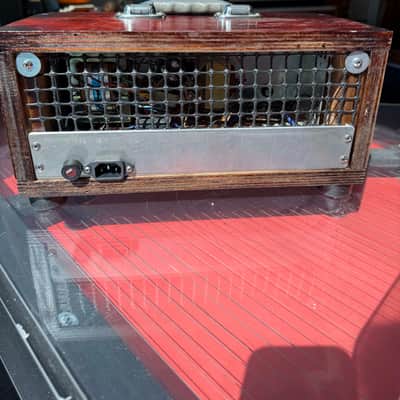 Akai-Roberts hand made amp 2025 - sunset red image 2