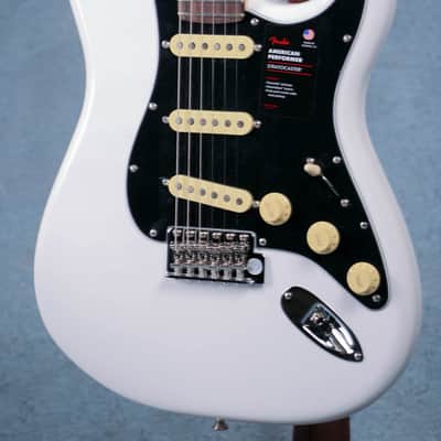 Fender American Performer Stratocaster Rosewood Fingerboard B-Stock - Arctic White - US240000060B - Clearance image 4