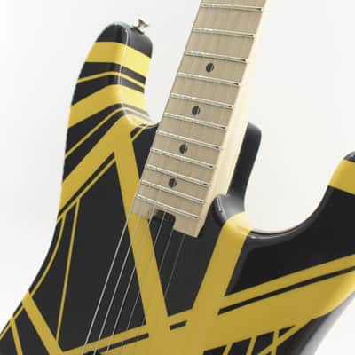 EVH Striped Series Electric Guitar 2024 Black/Yellow 3498gr image 7