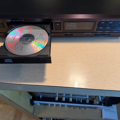 Vtg Luxman D-90 Compact CD Disc Player FRESH Servicing High Fidelity Sound Rare image 4