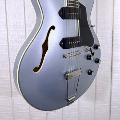 Eastman T64 Trapeze - Iced Blue Metallic P2600073 image 6