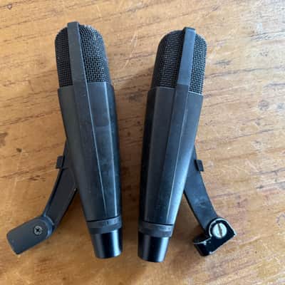 2 x (two)Sennheiser  MD421-II
