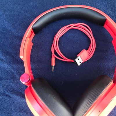 JBL E40BT headphones and Speaker Bluetooth 2016 - RED image 8