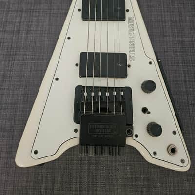 Steinberger GP2S 1986 - White Newburgh image 2