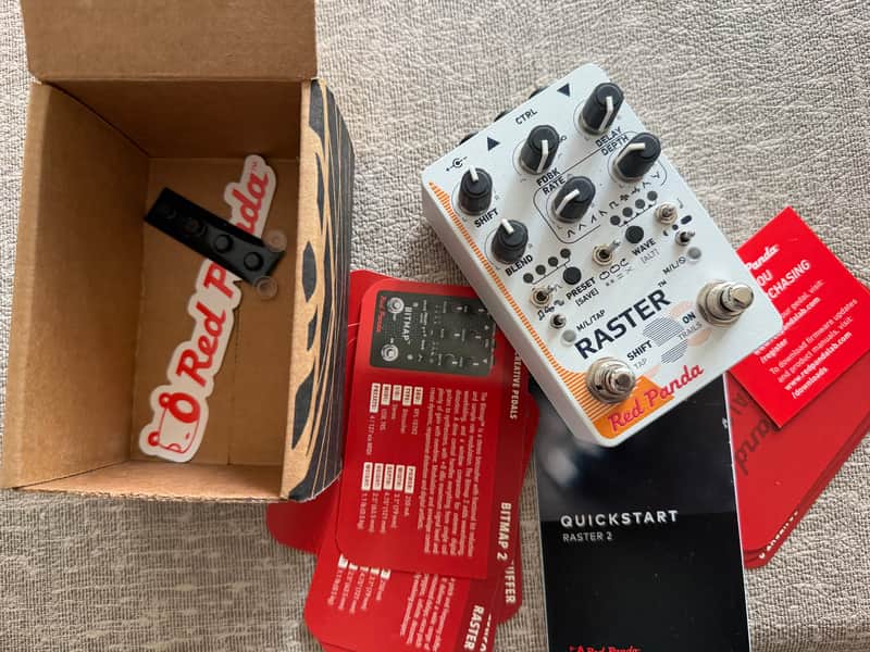 Red Panda Raster 2 2021 - White