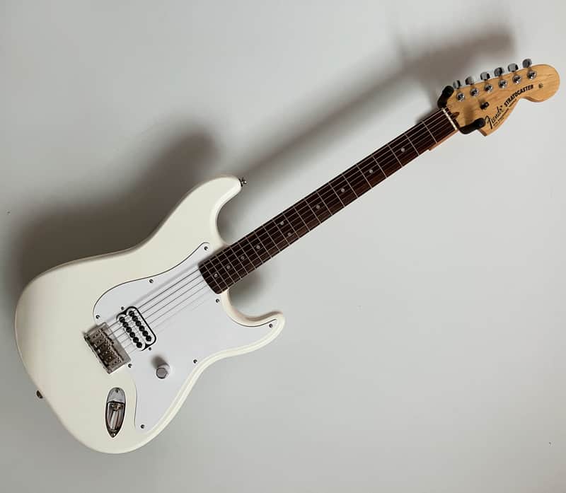 Squier Tom Delonge Stratocaster - Olympic White image 1