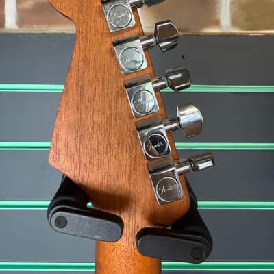 Fender Acoustasonic Stratocaster 3-Tone Sunburst 2020 Hybrid Guitar image 9