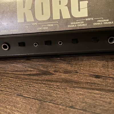 Korg Poly-800 Analog Synth Keyboard - Needs Service + Battery - See Description image 7