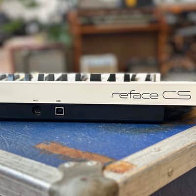YAMAHA Reface CS 8-Note Polyphonic Virtual Analog Synthesizer image 4