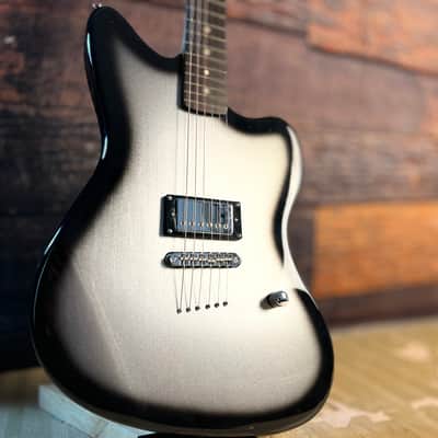 Tone Bakery Jazzbird M with Warmoth Roasted Maple Neck and Gotoh Hardware- Silverburst image 3