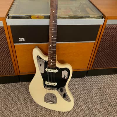 Fender American Professional Jaguar with Rosewood Fretboard 2017 - 2019 - Olympic White image 1
