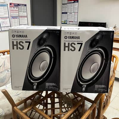 Yamaha HS7 6.5" Powered Studio Monitor (Pair) - Black image 7
