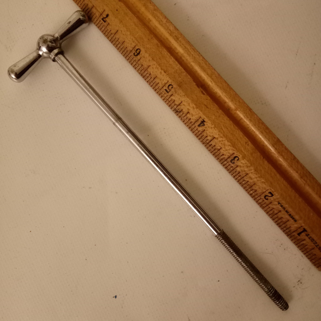 Ludwig 7"Chrome 12-24 1+Bowtie Bass-Drum Tension T-Rod/Screw Vintage 30s Bow-Tie — main photograph