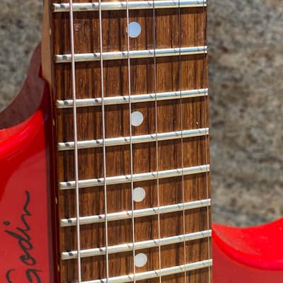 Godin Freeway Detour Blood Red image 9
