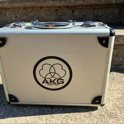 AKG C414 XLII Large Diaphragm Multipattern Condenser Microphone 2010s - Black image 8