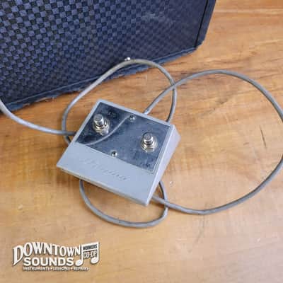 1967 Ampeg G-15 Gemini II 2-Channel 30-Watt 1x15" Guitar Combo image 12