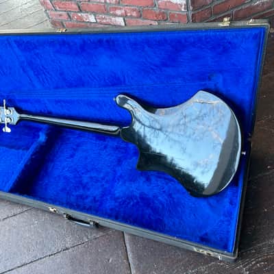 Guild B-302F Fretless Bass Guitar 1980 - Black image 10