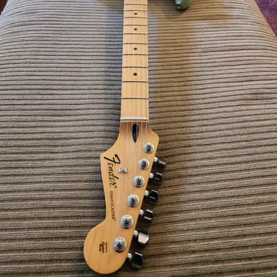 Surf Pearl Fender Player Stratocaster Special Edition with Maple Fretboard image 6