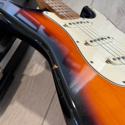 1997 Fender California Series Alder Sunburst Stratocaster with Fender Hard Case image 11