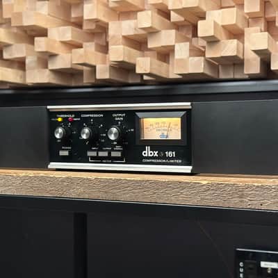 dbx 161 Compressor / Limiter. DBX161. Same as DBX160 VU 160. Rack ears. Great! image 4