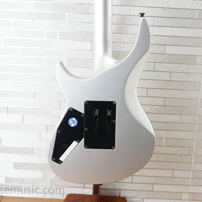 ESP LTD H3-1000 FR - Metallic Silver image 2