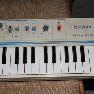 Casio MT-45 80s - whiteCasio MT-45 Vintage Keyboard – 80s Lo-Fi Classic – Excellent Condition