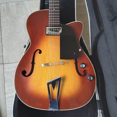 Martin F-50 1964 - Sunburst image 2