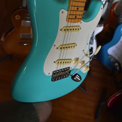Fender American Vintage II '57 Stratocaster, 2024, OHSC & paperwork, Great condition image 12
