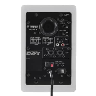 Yamaha HS4 4.5" Two Way Bass Refiex Powered Studio Monitors Pair In White with Room Control and High Trim Response Controls image 4