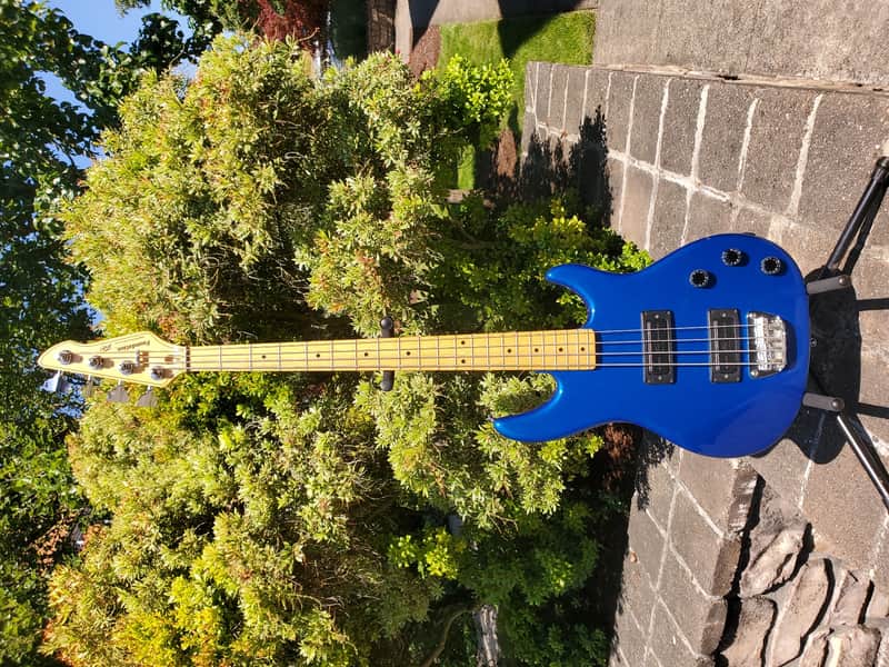 Peavey Foundation 86 Cobalt Blue image 1