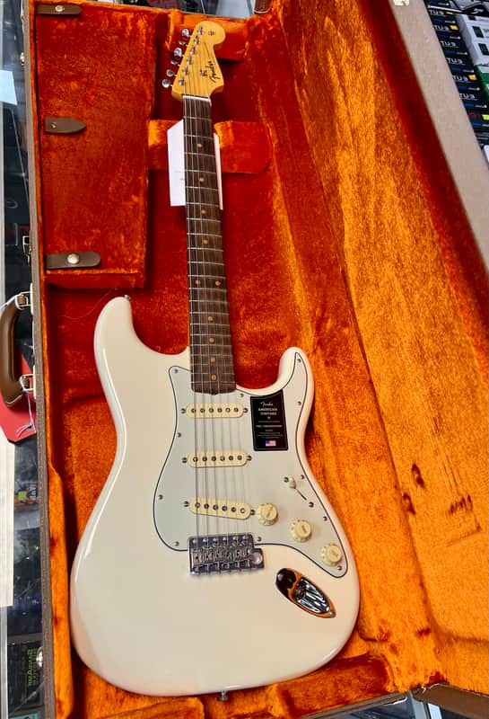 Fender American Vintage II 1961 Stratocaster®, Rosewood Fingerboard, Olympic White image 1