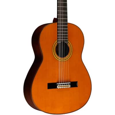 Yamaha Handcrafted Cedar Classical Gtr W/Case image 2