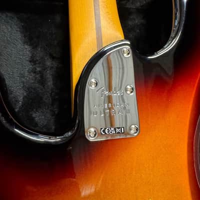 Fender American Ultra II Precision Bass with Maple Fretboard 2024 - Present - Ultraburst image 7