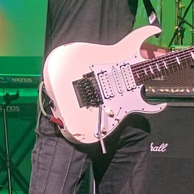Steve Vai stage played Ibanez Universe UV7PWH image 16