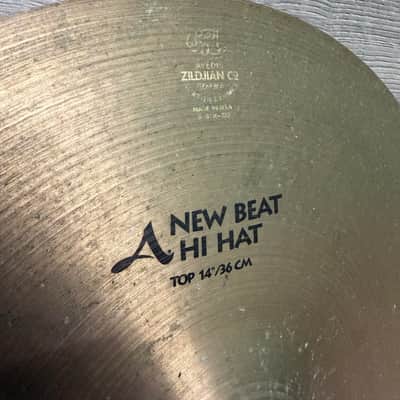 Zildjian Avedis Zildjian New Beat Hi-hats - 14 inches Cymbal Pair #3186 image 5