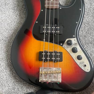 Fender Modern Player Jazz Bass 3-Color Sunburst image 2