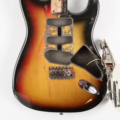 USED 1971 Fender Stratocaster with Rosewood Fretboard - Sunburst image 18