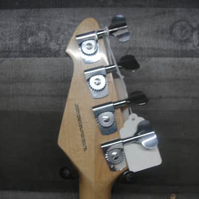 Peavey T40 Bass Guitar image 7