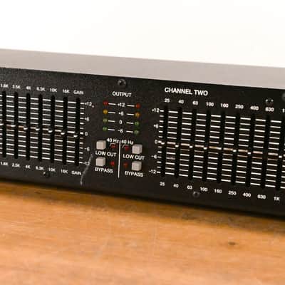 Peavey Q215 Stereo Graphic Equalizer EQ CG010VT image 3