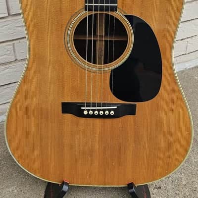 Martin D-28 1969 Vintage Acoustic Guitar w/HSC image 3