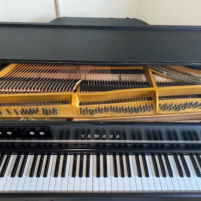 Yamaha CP-70B Electric Grand Piano 1980s - Black image 2