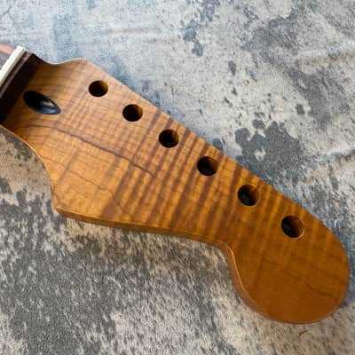 BMC Guitar 5AAAAA FLAME MAPLE Neck Strat® Stratocaster® 22 Fret Roasted With Rosewood Fingerboard Nitro Lacquer 9.5 Radius  STFRM5A #5 image 2