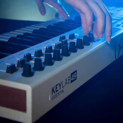 Arturia Clavier Maître 49 Touches KeyLab Essential 49 image 2